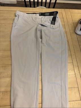 Nike Men’s Light Gray Performance GolfPants